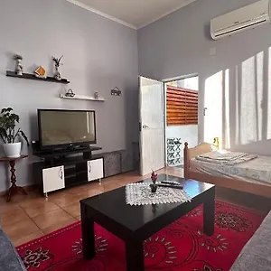 Apartment Priam Garden, Durres